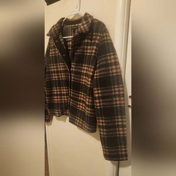 Plaid Cropped Jacket - Picture 2 of 7